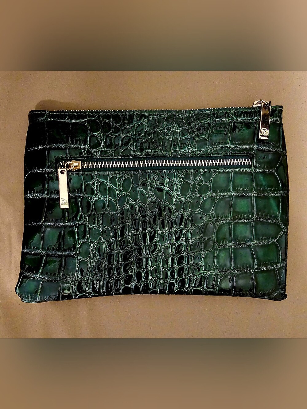 Sineqyanone Dark Green Crocodile-Texture Clutch